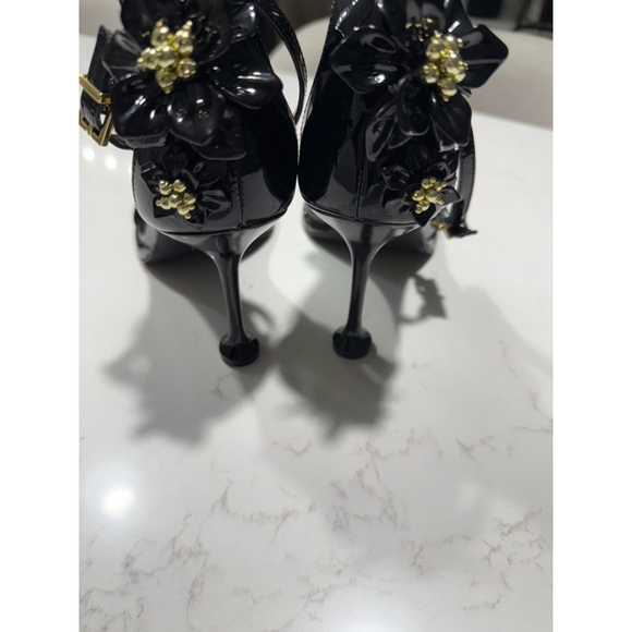 Vince Camuto Tanvie Black Patent Floral Heel Sandals Women’s Size 8 NWOB - Picture 8 of 11